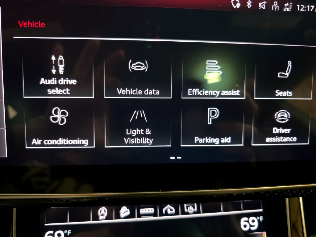 Certified 2023 Audi SQ8 Premium Plus w/ Black Optic Package AWD/4WD image 30