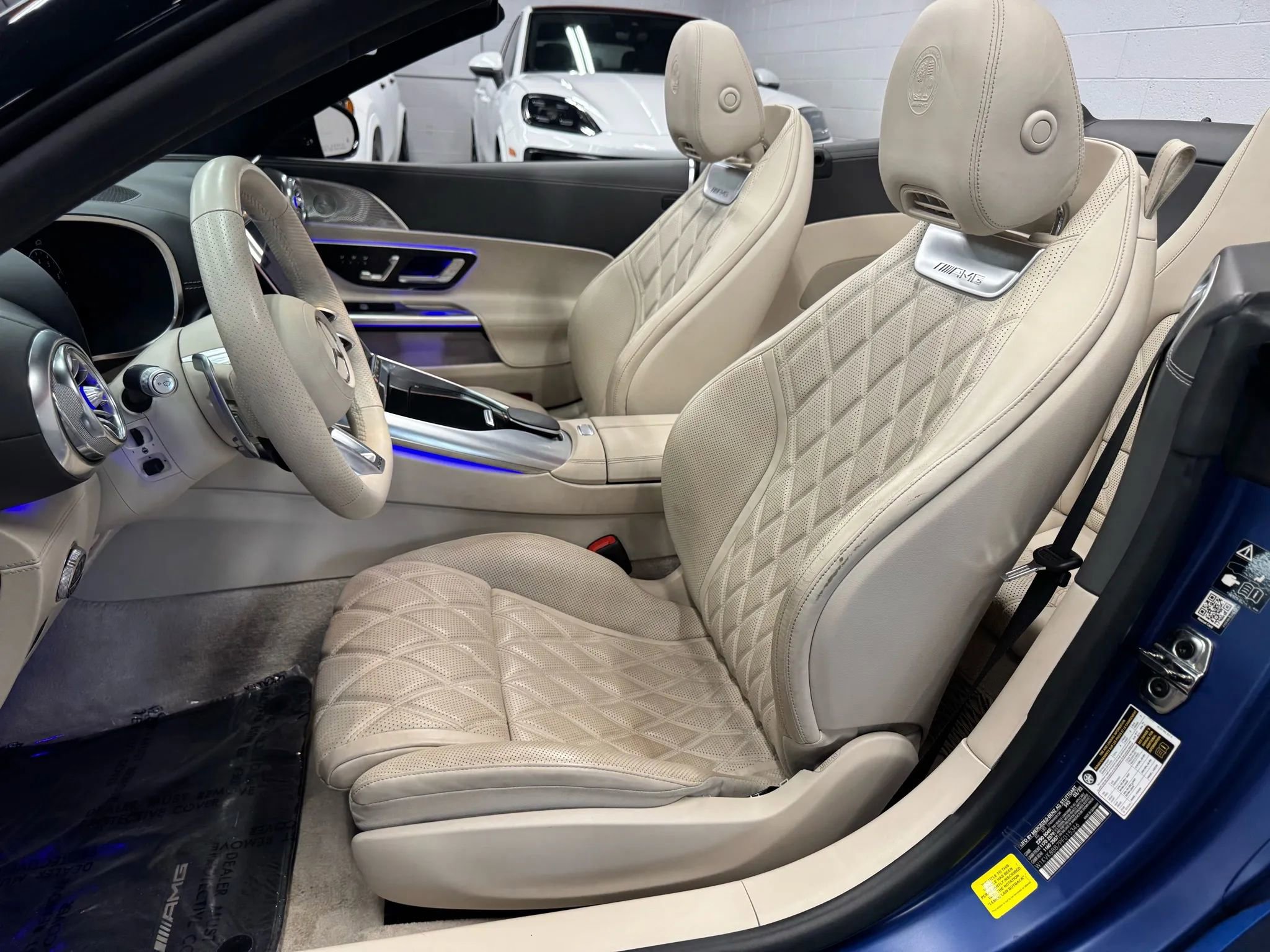 Used 2023 Mercedes-Benz SL 63 AMG 4MATIC image 21