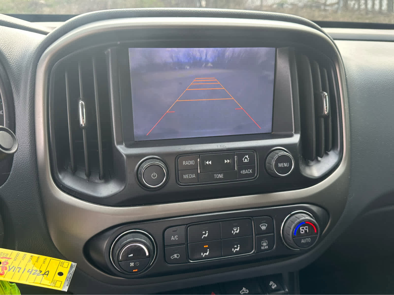 Used 2015 Chevrolet Colorado Z71 AWD/4WD image 15