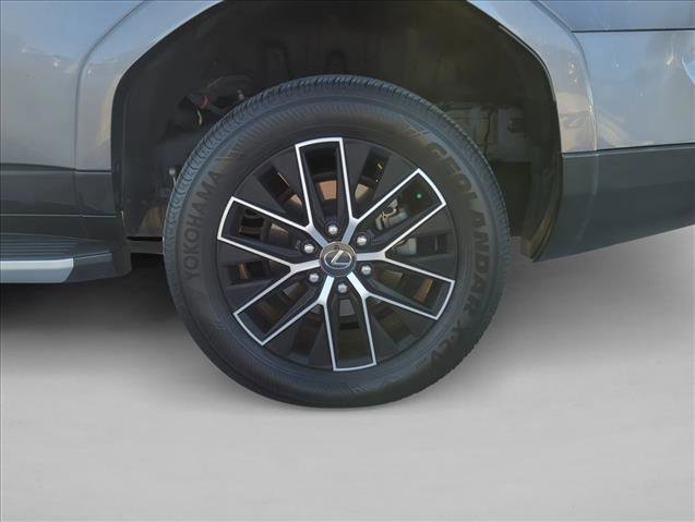 Used 2024 Lexus GX 550 image 6