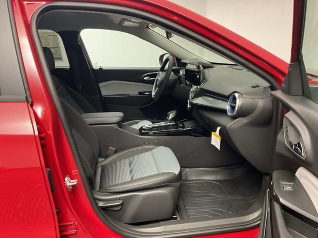 New 2026 Chevrolet Trax LT image 24