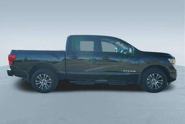 Used 2024 Nissan Titan SV w/ SV Convenience Package image 10