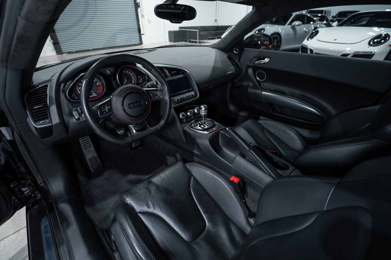 Used 2011 Audi R8 V10 AWD/4WD image 18