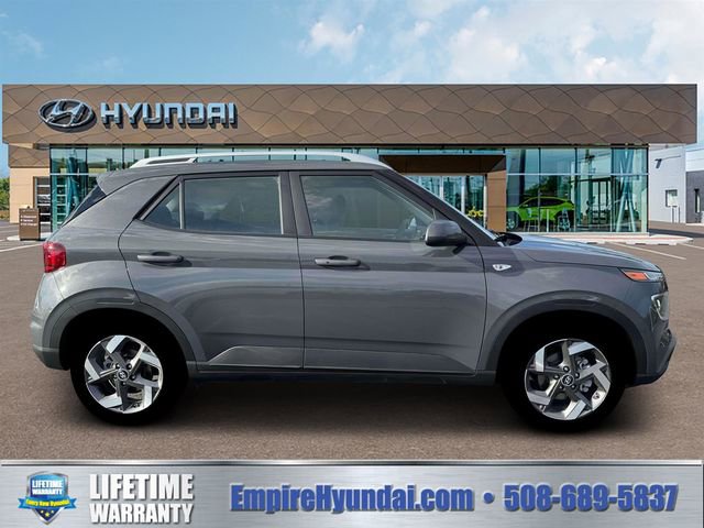 New 2026 Hyundai Venue SEL FWD image 9
