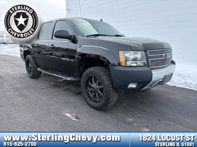 Used 2012 Chevrolet Avalanche LT w/ Suspension Package, Off-Road image 7