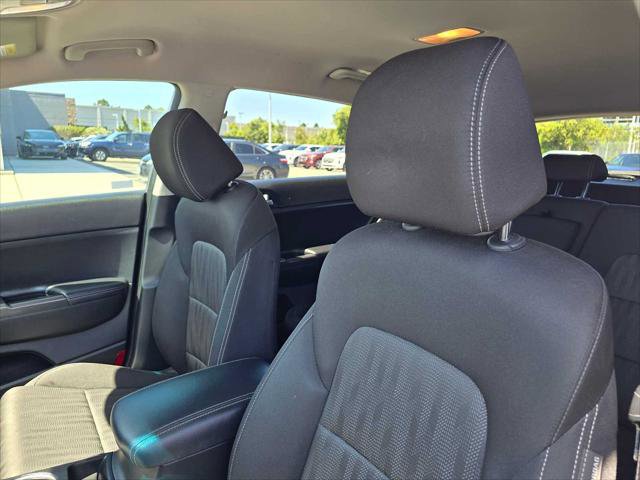 Used 2019 Kia Sportage LX FWD image 23