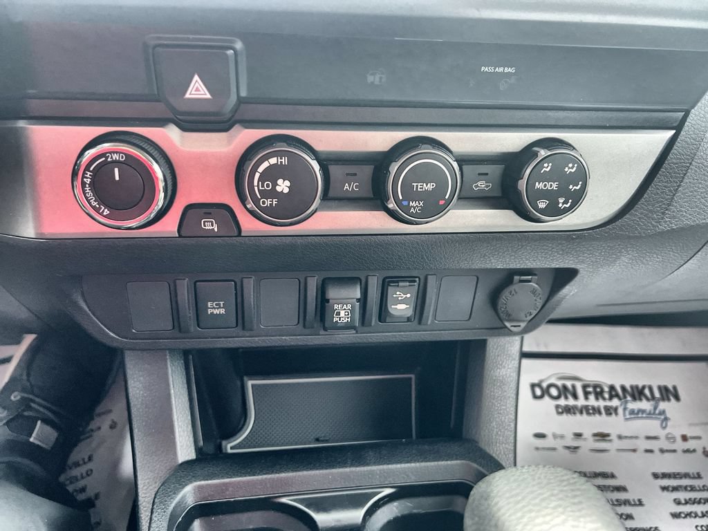 Used 2019 Toyota Tacoma SR5 AWD/4WD image 14