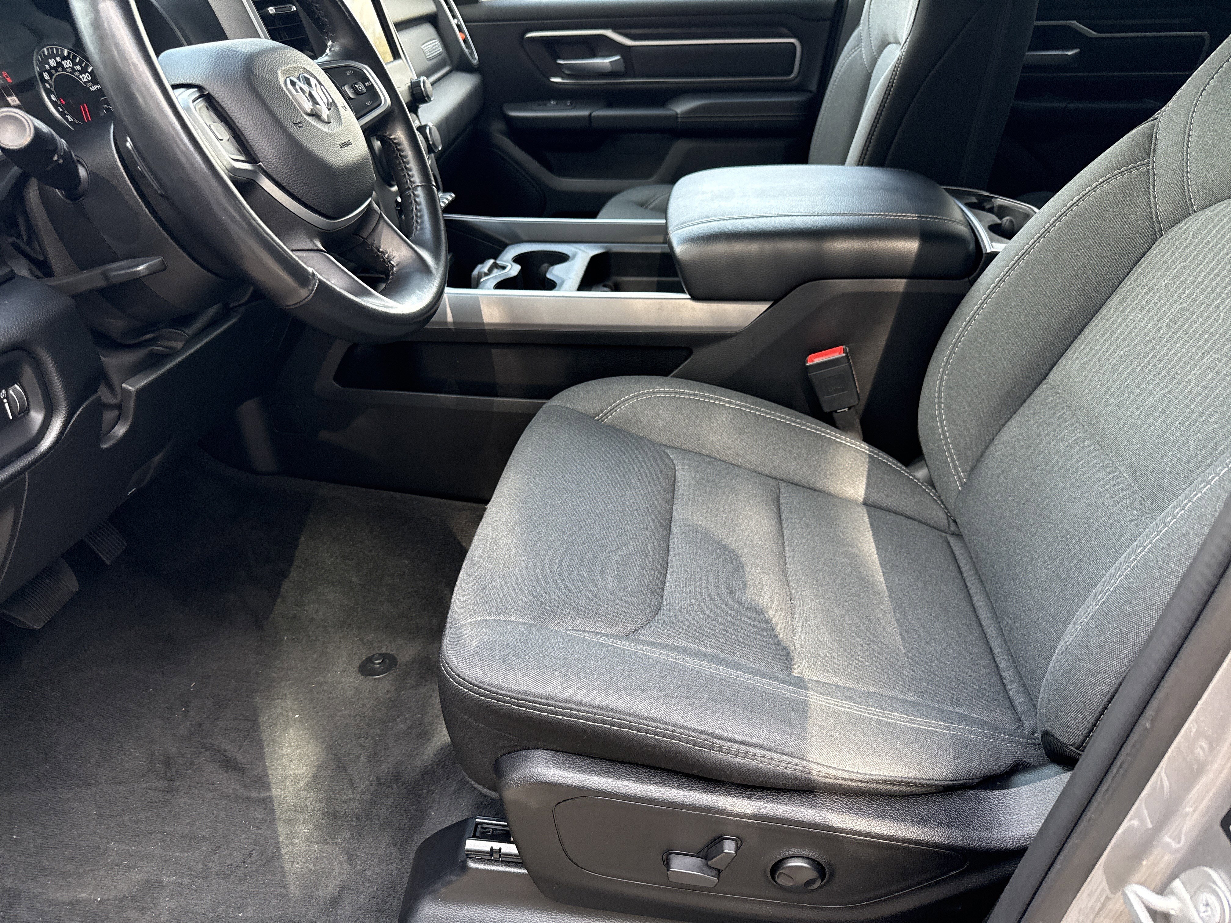 Used 2022 RAM 1500 Big Horn image 9