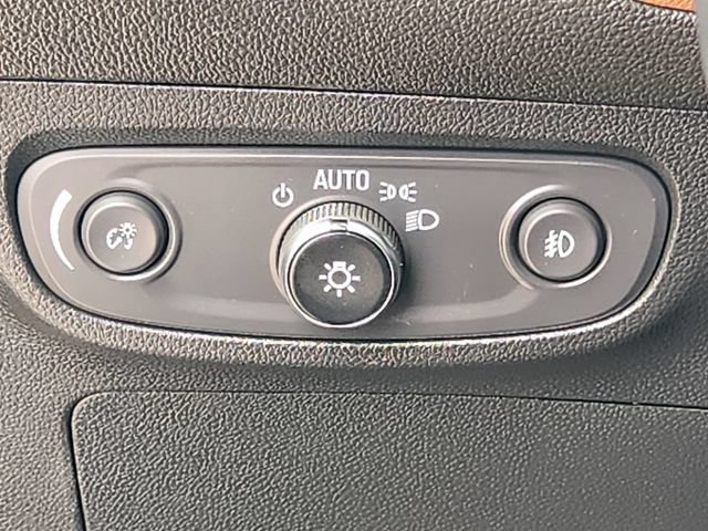 Used 2021 Buick Encore GX Essence AWD/4WD image 20