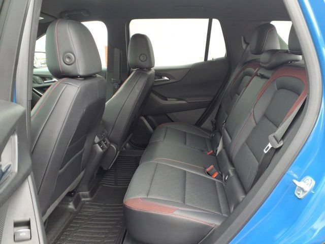 Used 2025 Chevrolet Equinox RS w/ Convenience Package III AWD/4WD image 3