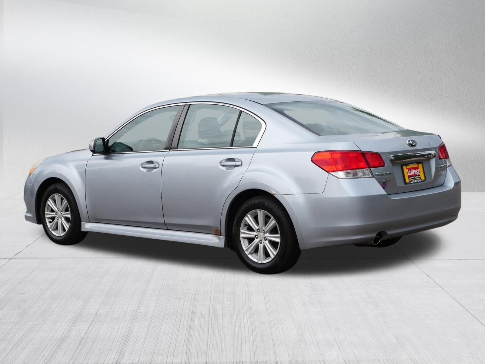 Used 2012 Subaru Legacy 2.5i Premium AWD/4WD image 5
