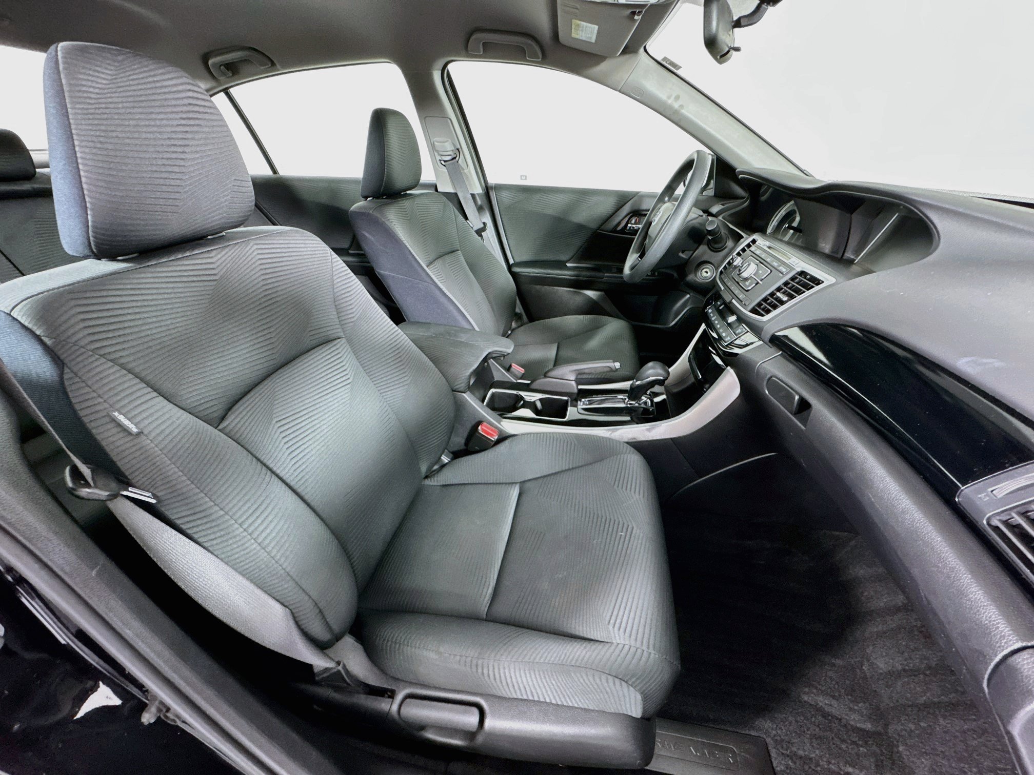 Certified 2017 Honda Accord LX image 25