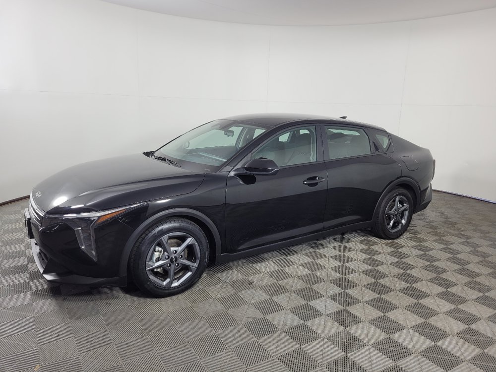 Used 2025 Kia K4 FWD image 2