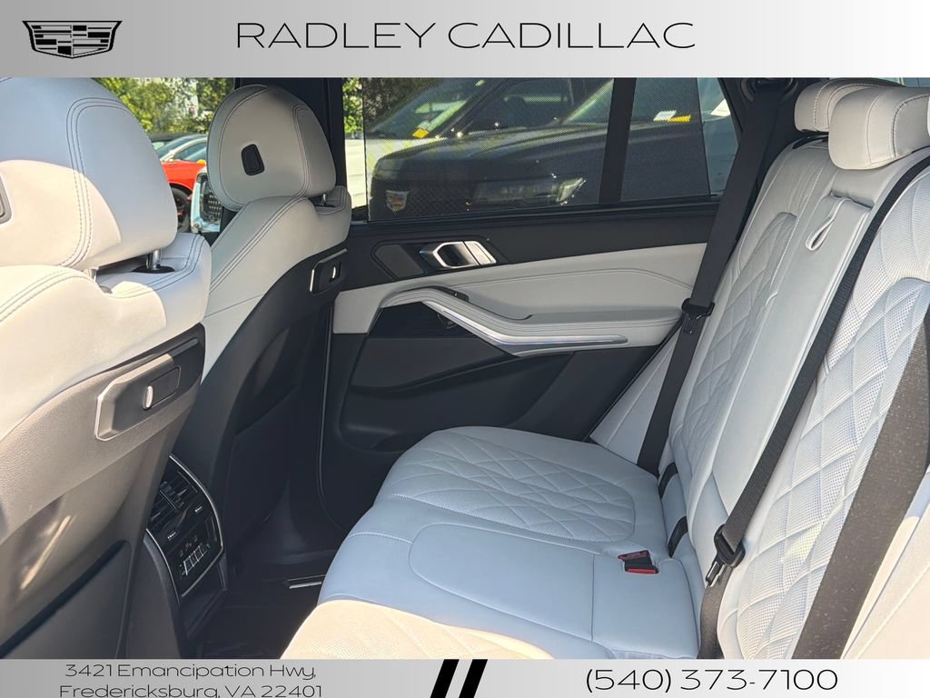 Used 2024 BMW X5 xDrive40i w/ M Sport Package AWD/4WD image 11
