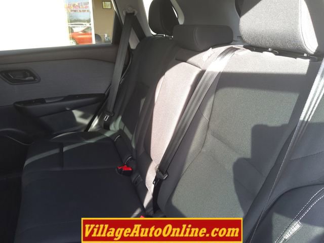 Used 2023 Nissan Rogue S AWD/4WD image 22