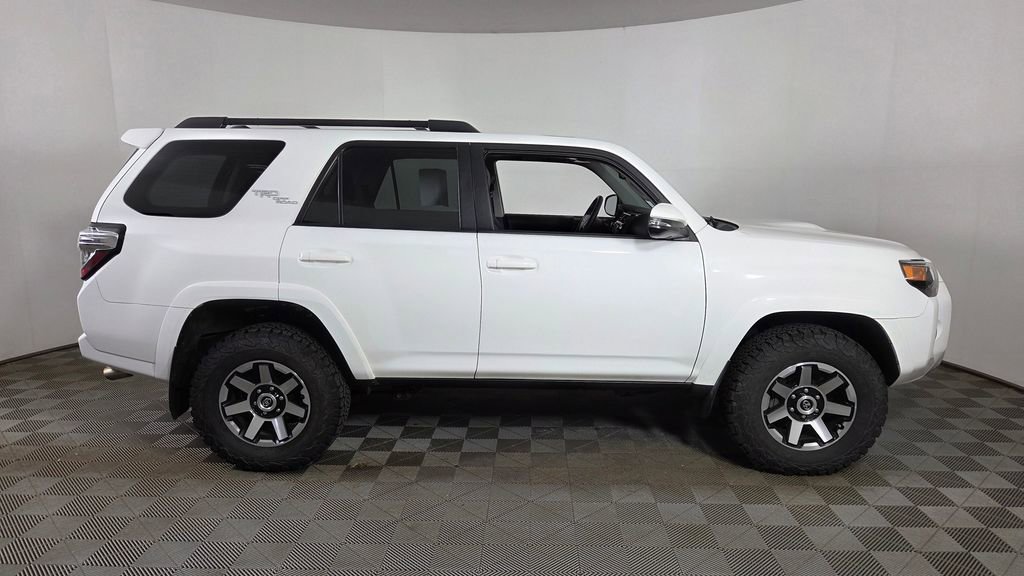 Used 2019 Toyota 4Runner TRD Off-Road Premium AWD/4WD image 10