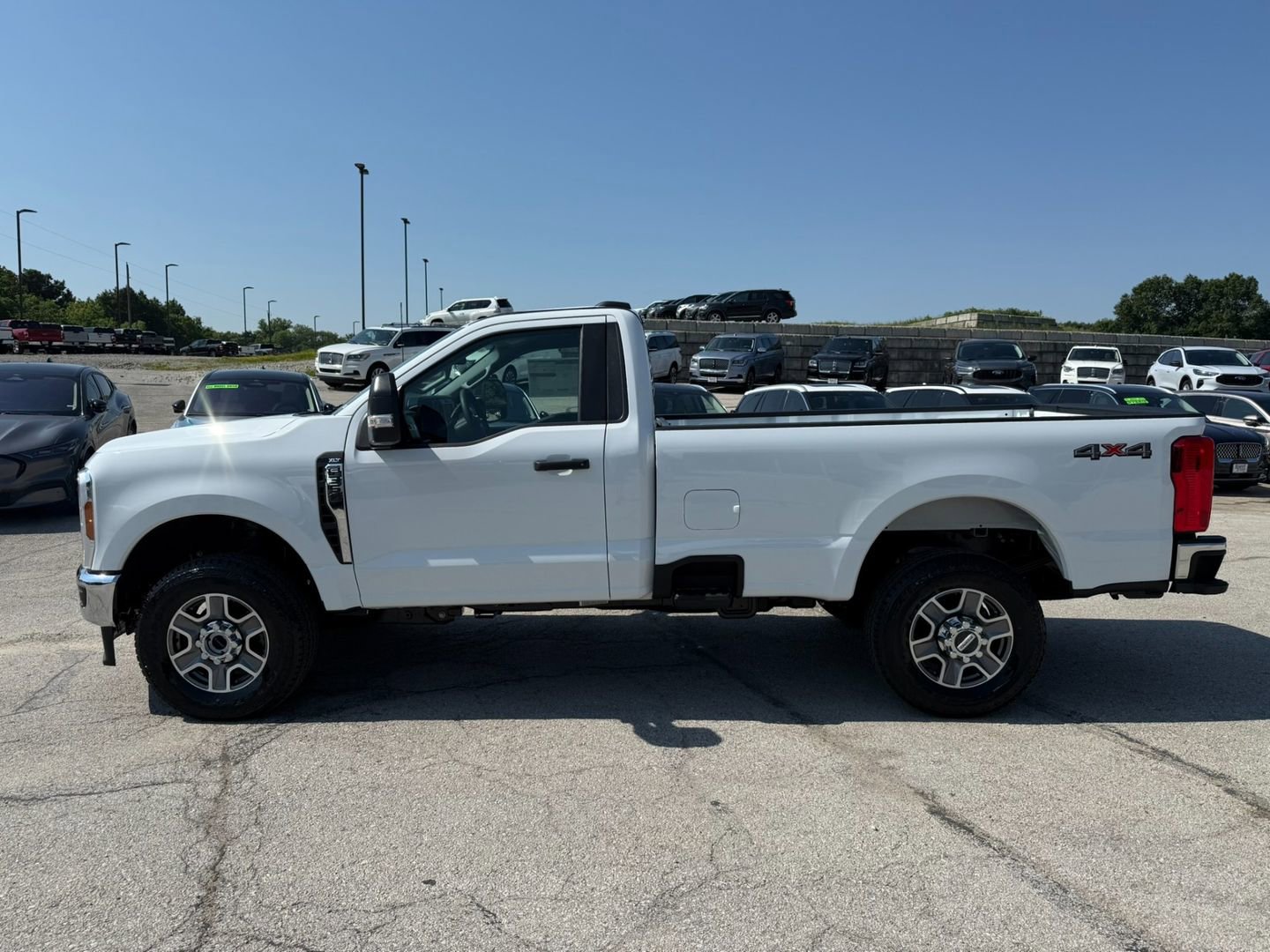 New 2025 Ford F350 XLT image 4