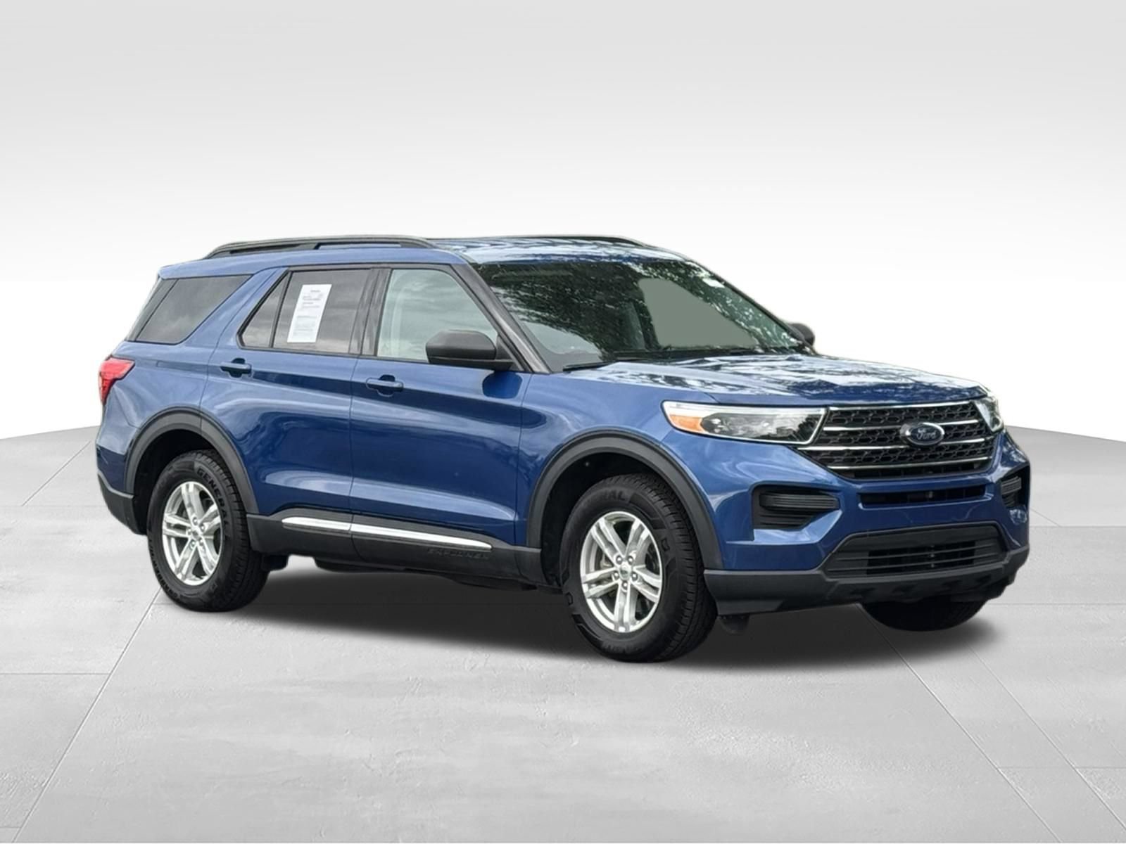 Used 2022 Ford Explorer XLT AWD/4WD image 64