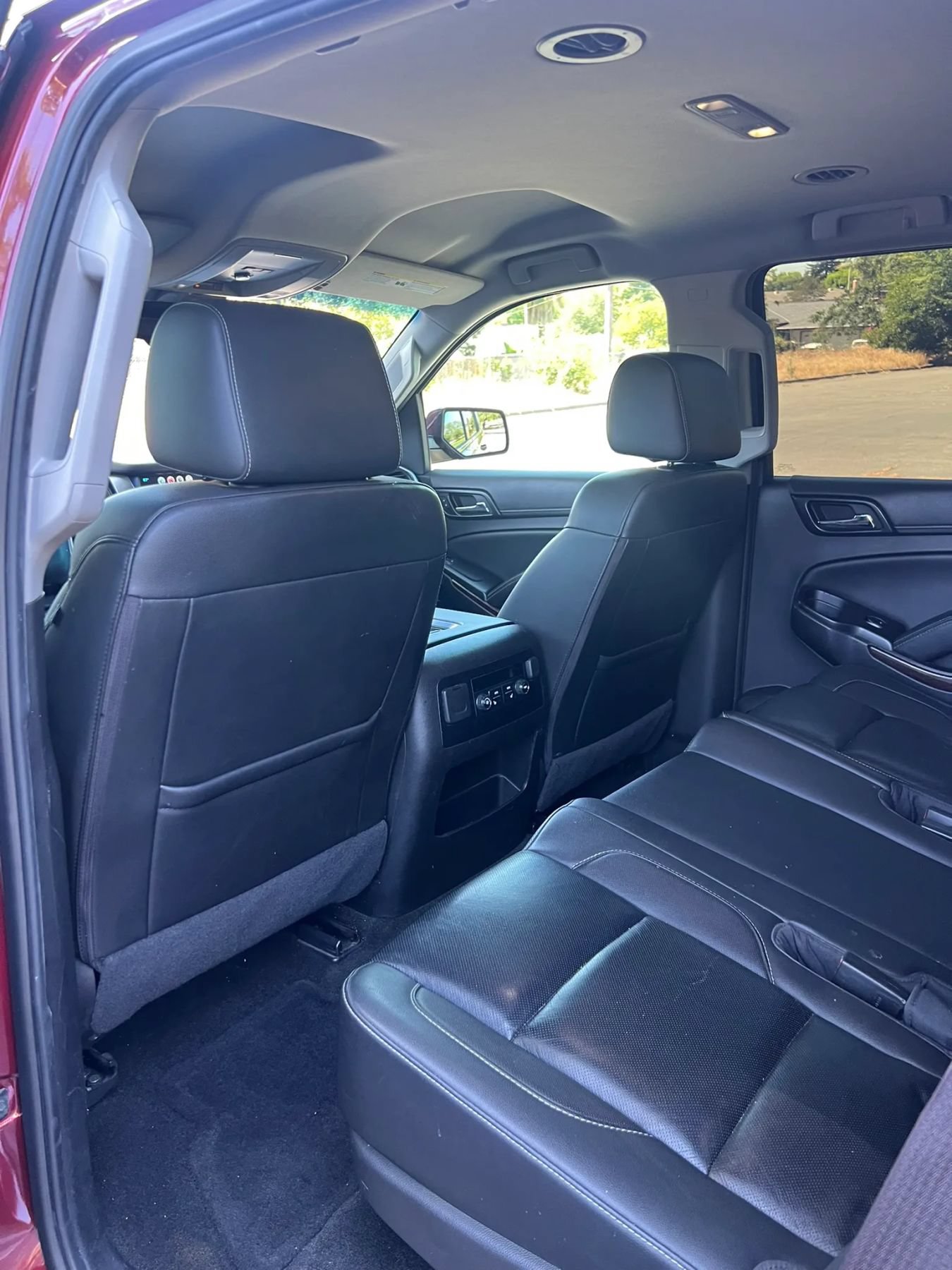 Used 2017 GMC Yukon SLT AWD/4WD image 12