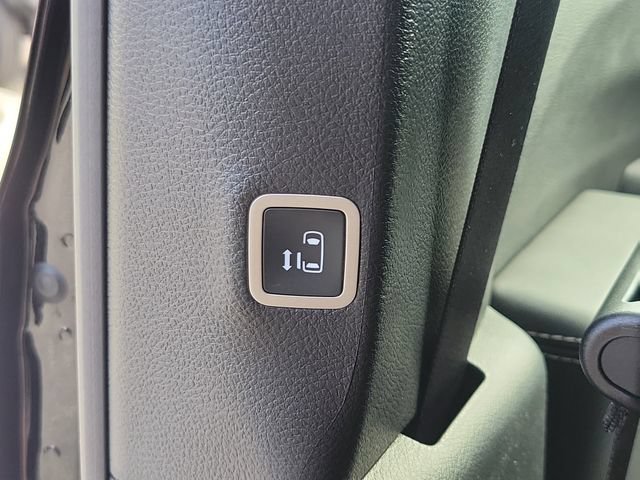 New 2026 Chrysler Voyager LX FWD image 11
