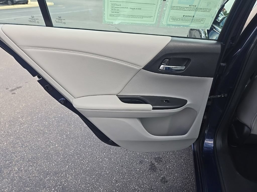 Used 2015 Honda Accord EX-L image 23