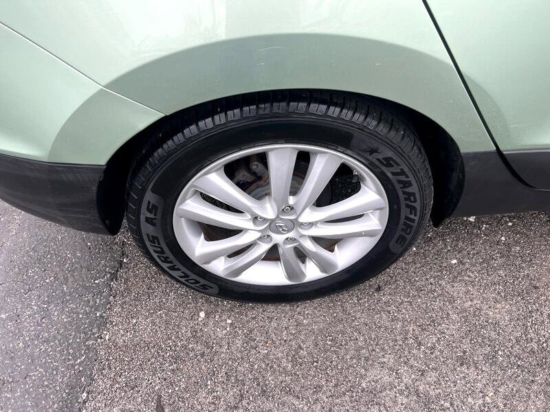 Used 2010 Hyundai Tucson Limited w/ Premium Pkg 4 image 24