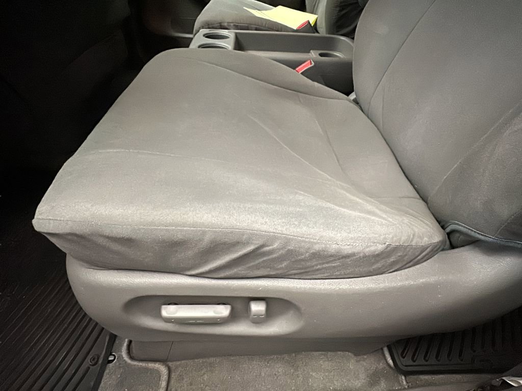 Used 2010 Honda Odyssey EX image 7