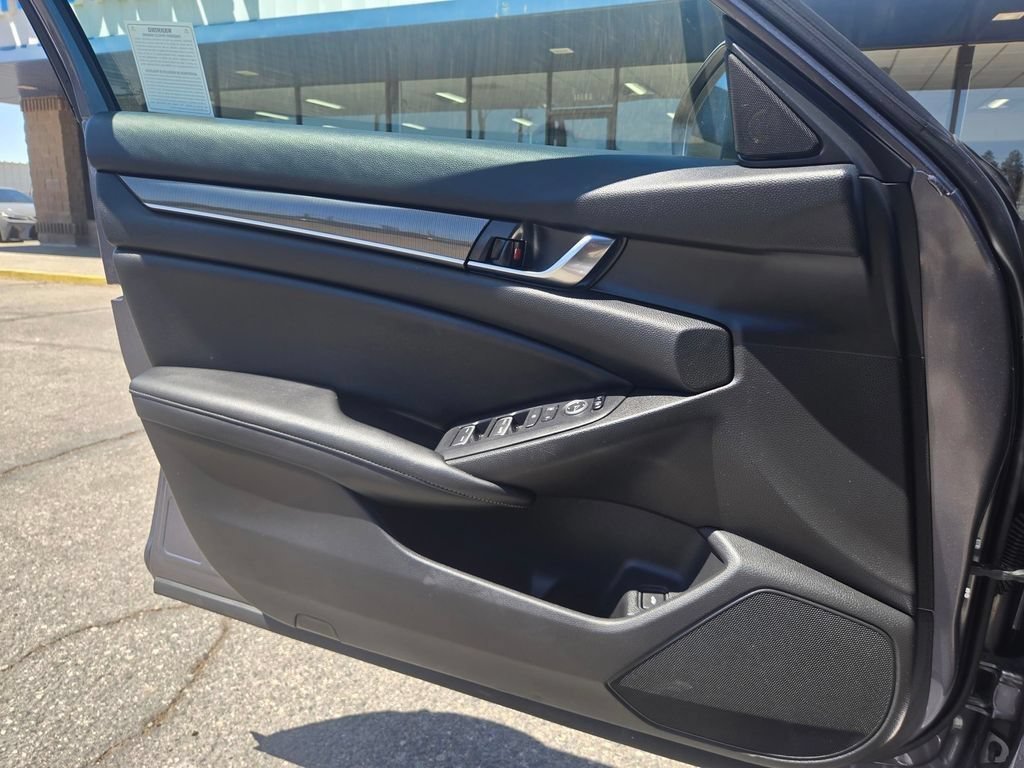 Used 2020 Honda Accord Sport image 17