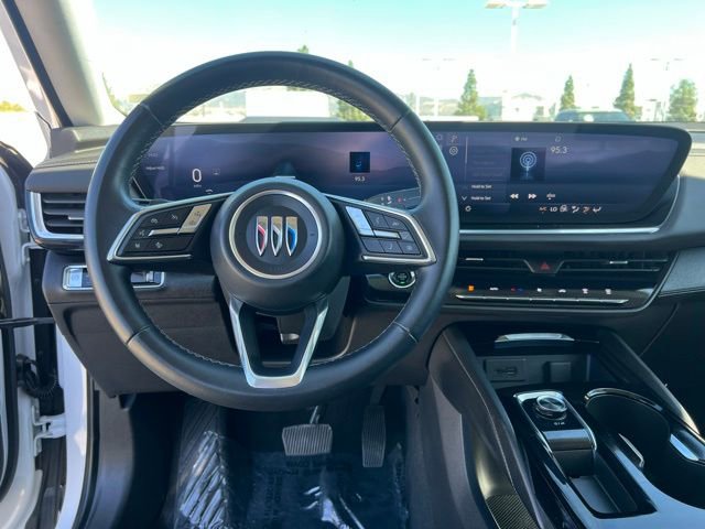 Used 2024 Buick Envision Preferred image 12