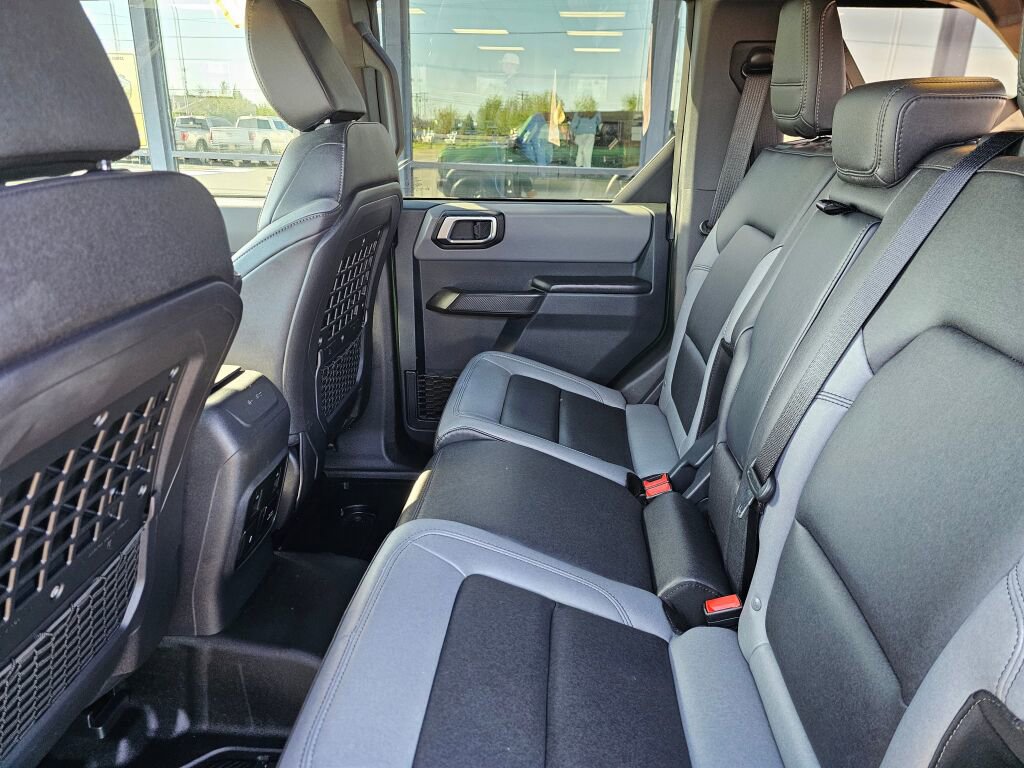 Used 2024 Ford Bronco Black Diamond AWD/4WD image 13