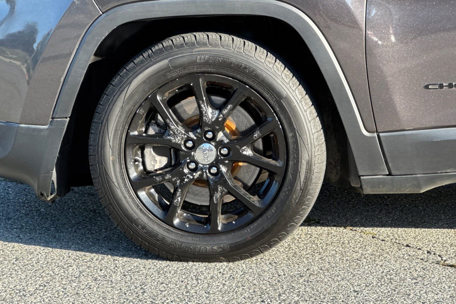Used 2016 Jeep Cherokee Latitude FWD image 25
