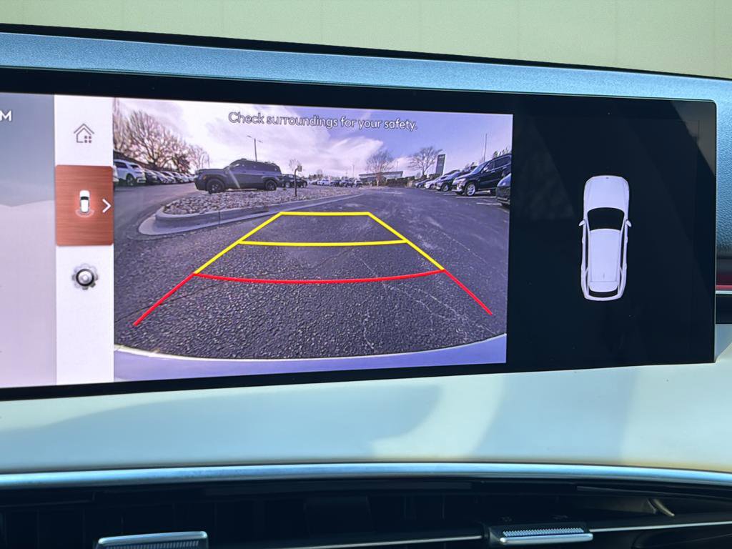 Used 2026 Genesis GV70 2.5T Select image 32