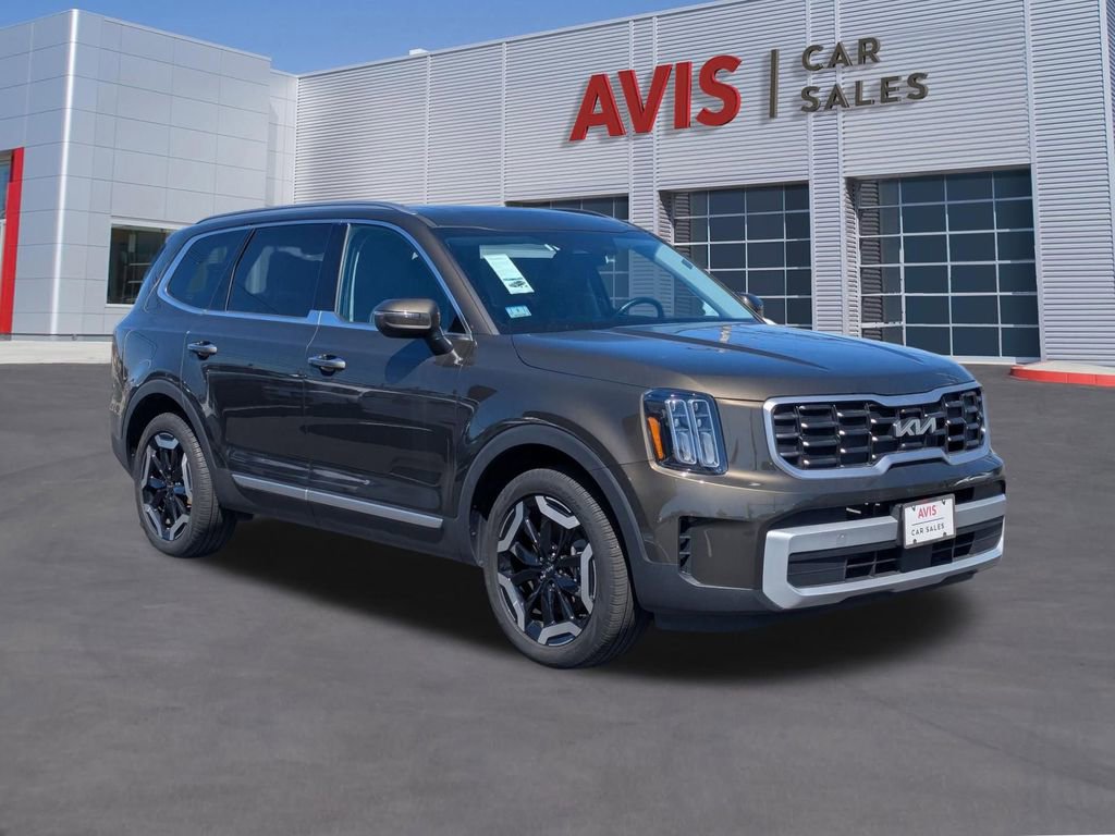 Used 2025 Kia Telluride S image 3