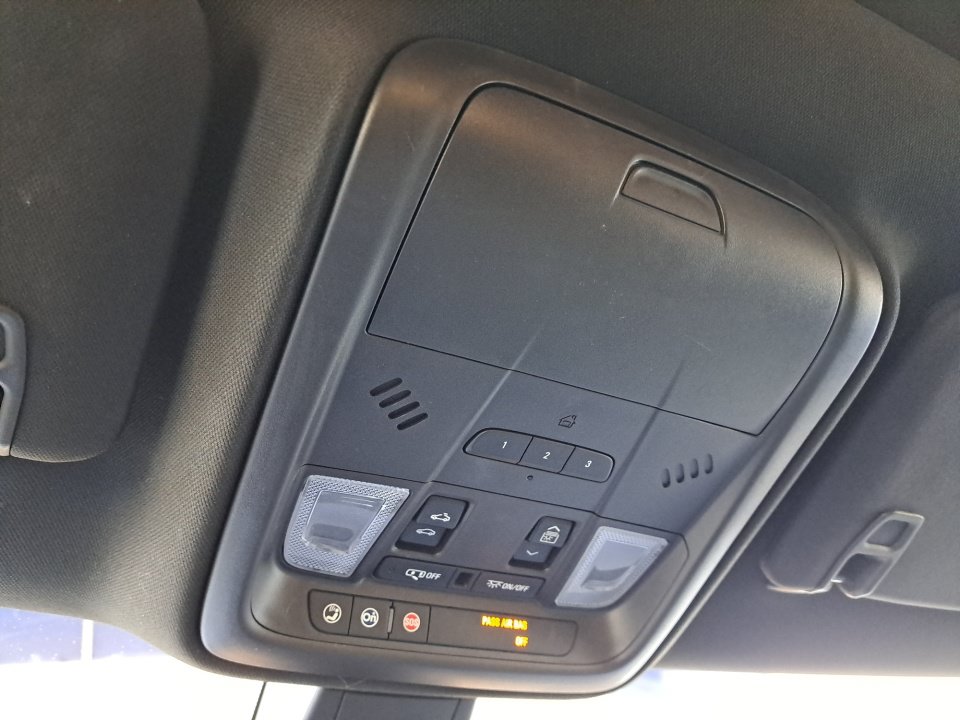 Used 2017 Cadillac XT5 Premium Luxury FWD image 34