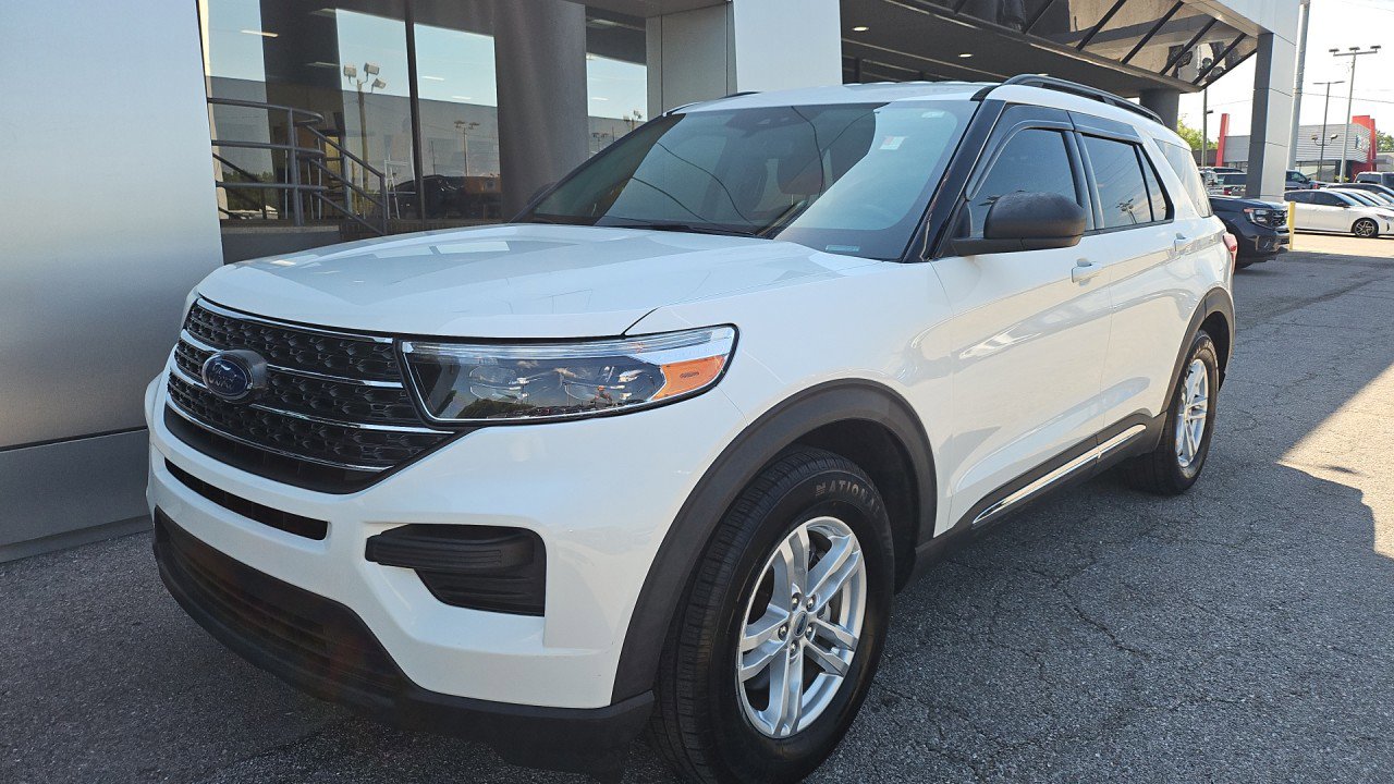 Used 2022 Ford Explorer XLT w/ Class IV Trailer Tow Package RWD image 8
