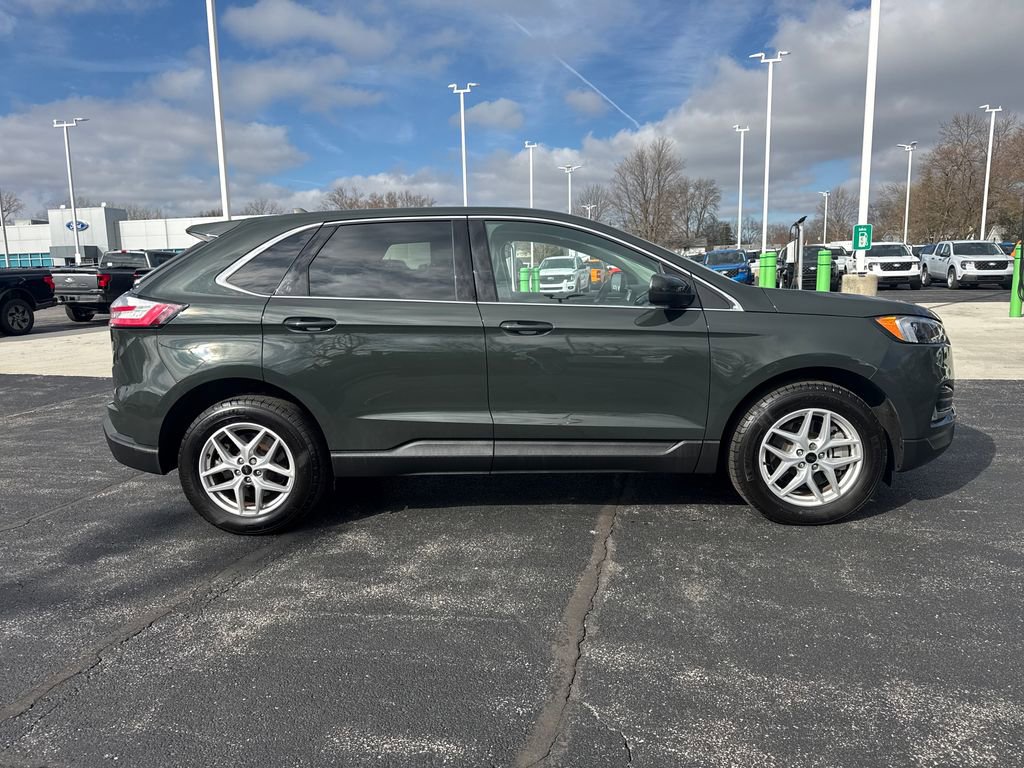 Used 2024 Ford Edge SEL w/ Convenience Package image 6