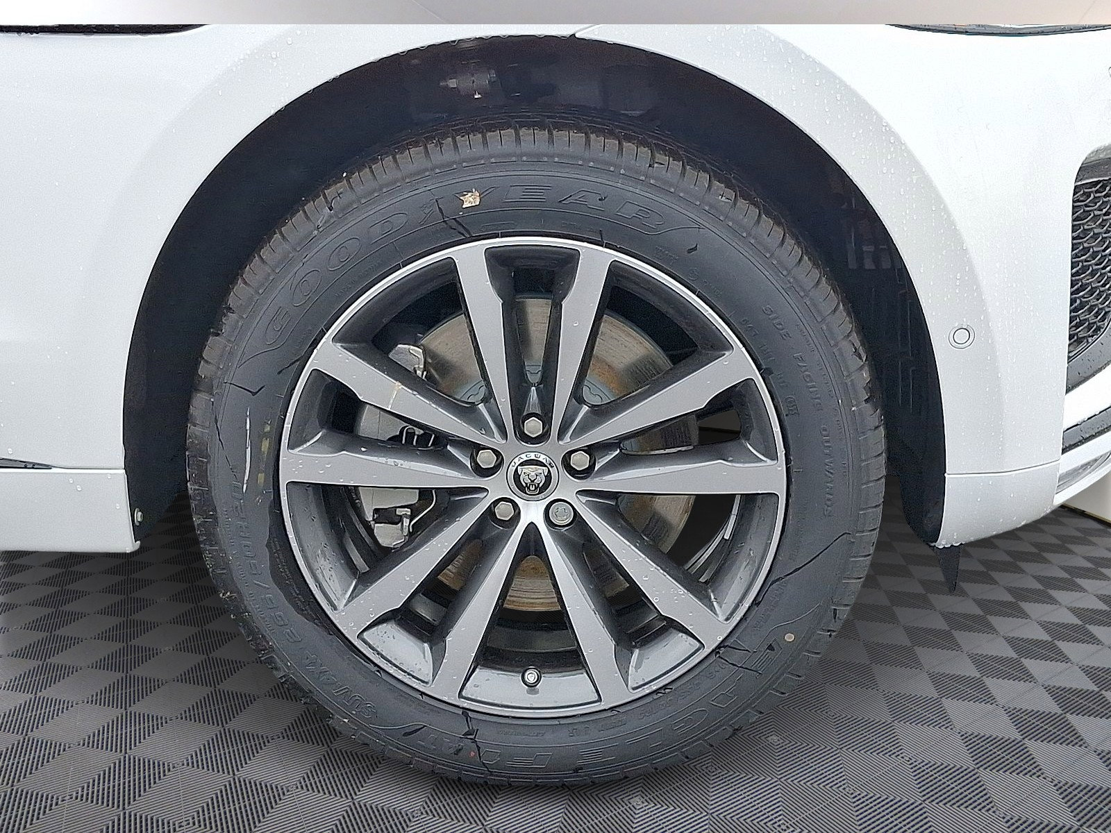 New 2026 Jaguar F-PACE R-Dynamic S image 7