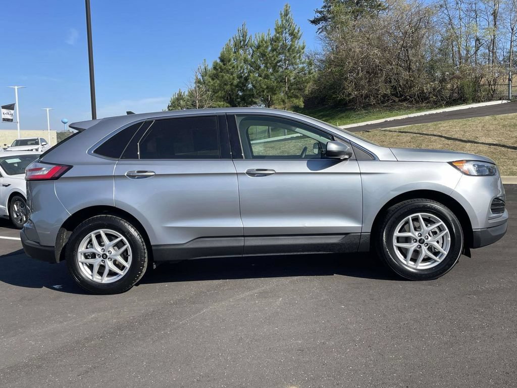 Used 2024 Ford Edge SEL AWD/4WD image 2