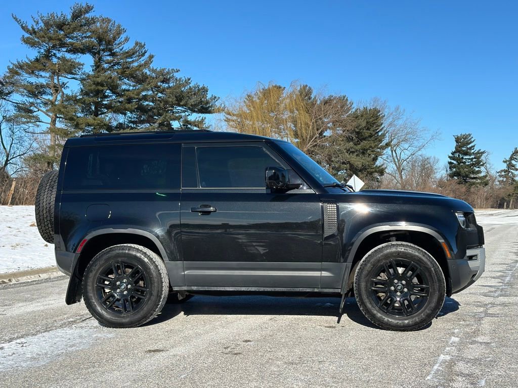 Used 2023 Land Rover Defender 90 S image 8