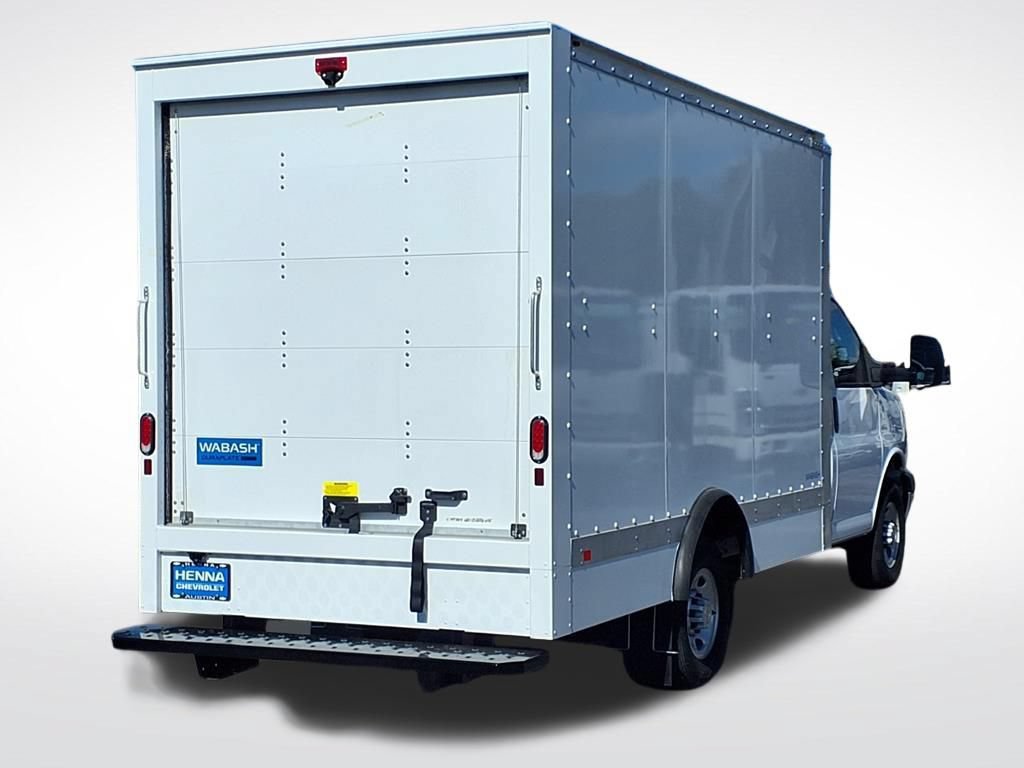 New 2025 Chevrolet Express 3500 w/ Power Convenience Package RWD image 4