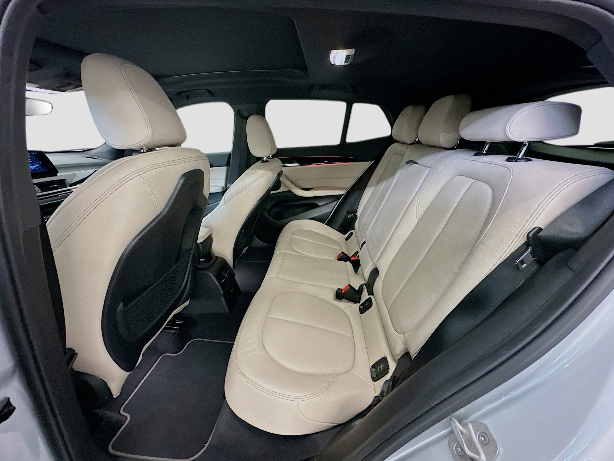 Used 2022 BMW X2 xDrive28i w/ Premium Package image 30