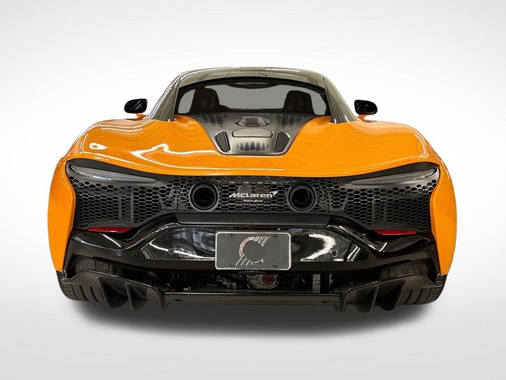 Used 2025 McLaren Artura RWD image 4