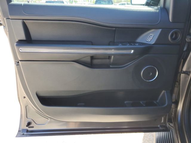 Used 2021 Ford Expedition XLT image 17