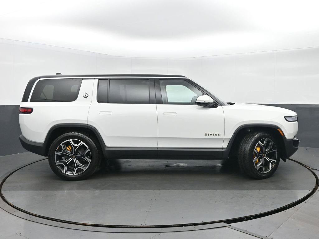 Used 2024 Rivian R1S Adventure AWD/4WD image 2