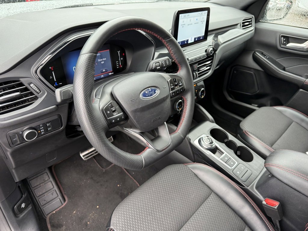 Used 2023 Ford Escape ST-Line image 9