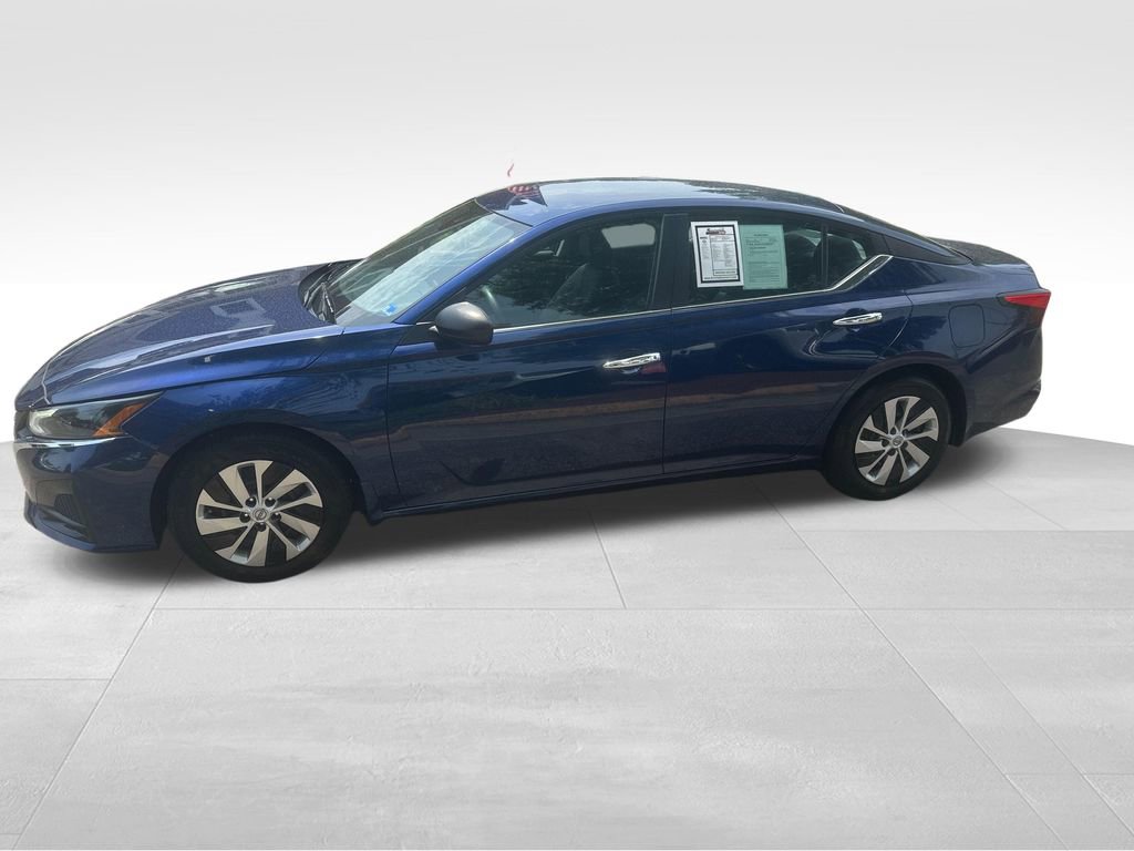 Used 2024 Nissan Altima 2.5 S FWD image 4
