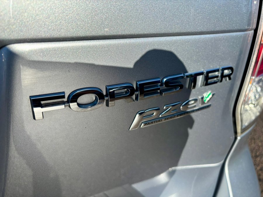 Used 2017 Subaru Forester 2.5i w/ Alloy Wheel Package image 28