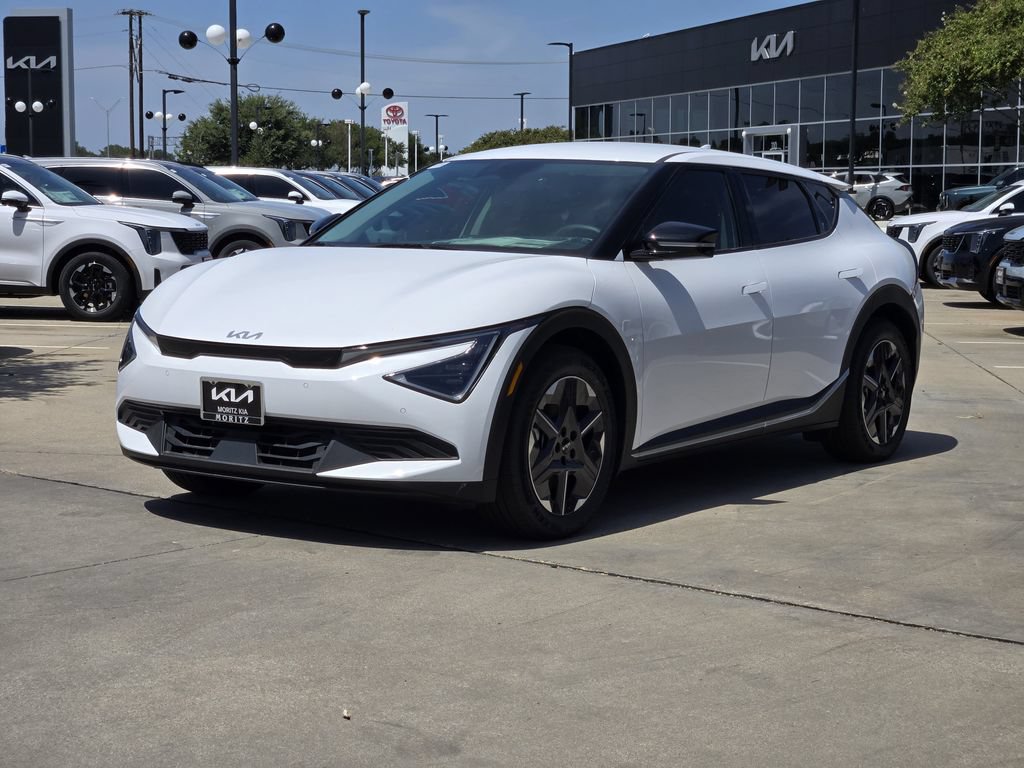 New 2026 Kia EV6 2WD image 2