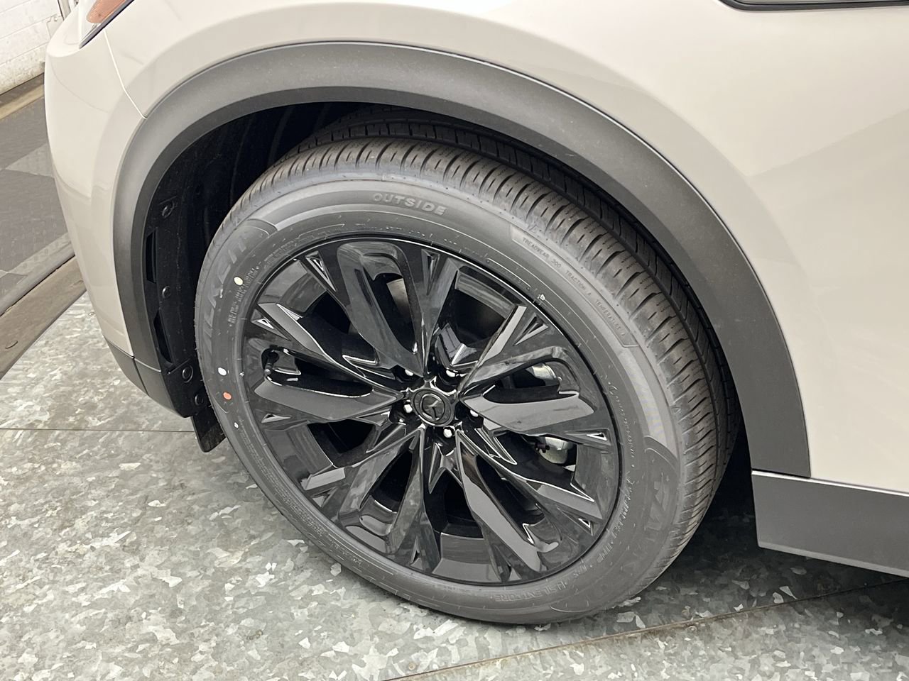 New 2026 MAZDA CX-90 Plug-In Hybrid w/Premium Sport AWD/4WD image 35