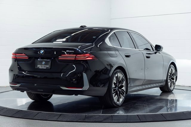 Certified 2025 BMW 530i image 10